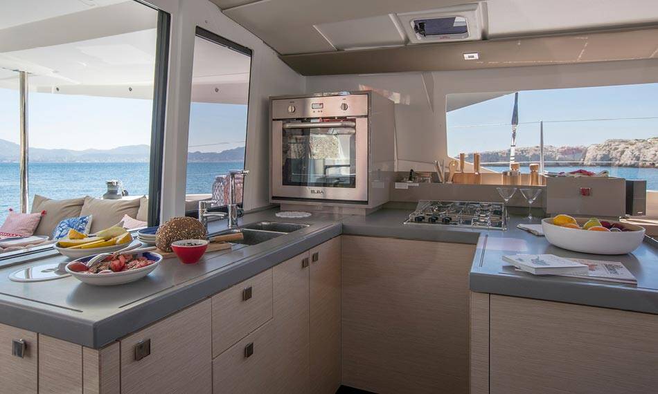 Fountaine Pajot Astrea 42 NA06